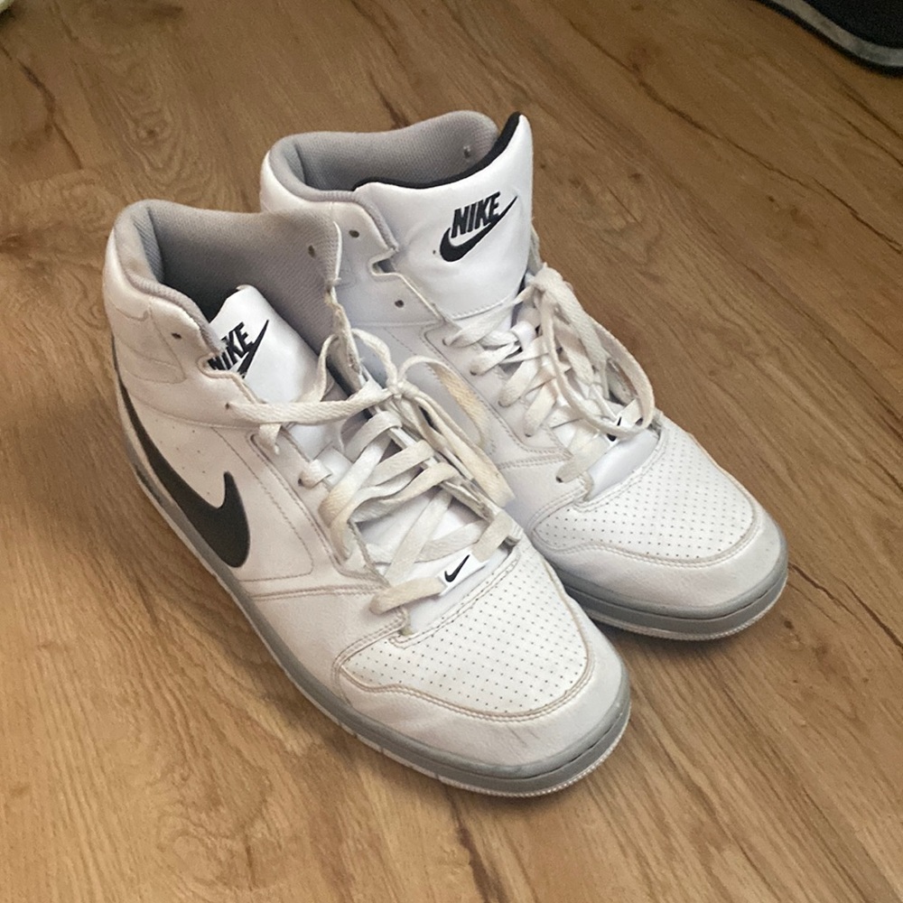 Nike Prestige IV White